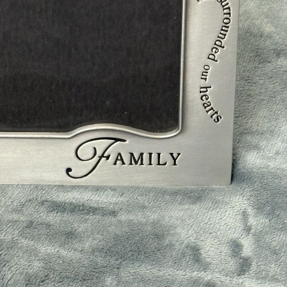 Malden International Designs “ Family" Picture Frame (4"x6") - Picture 3 of 7